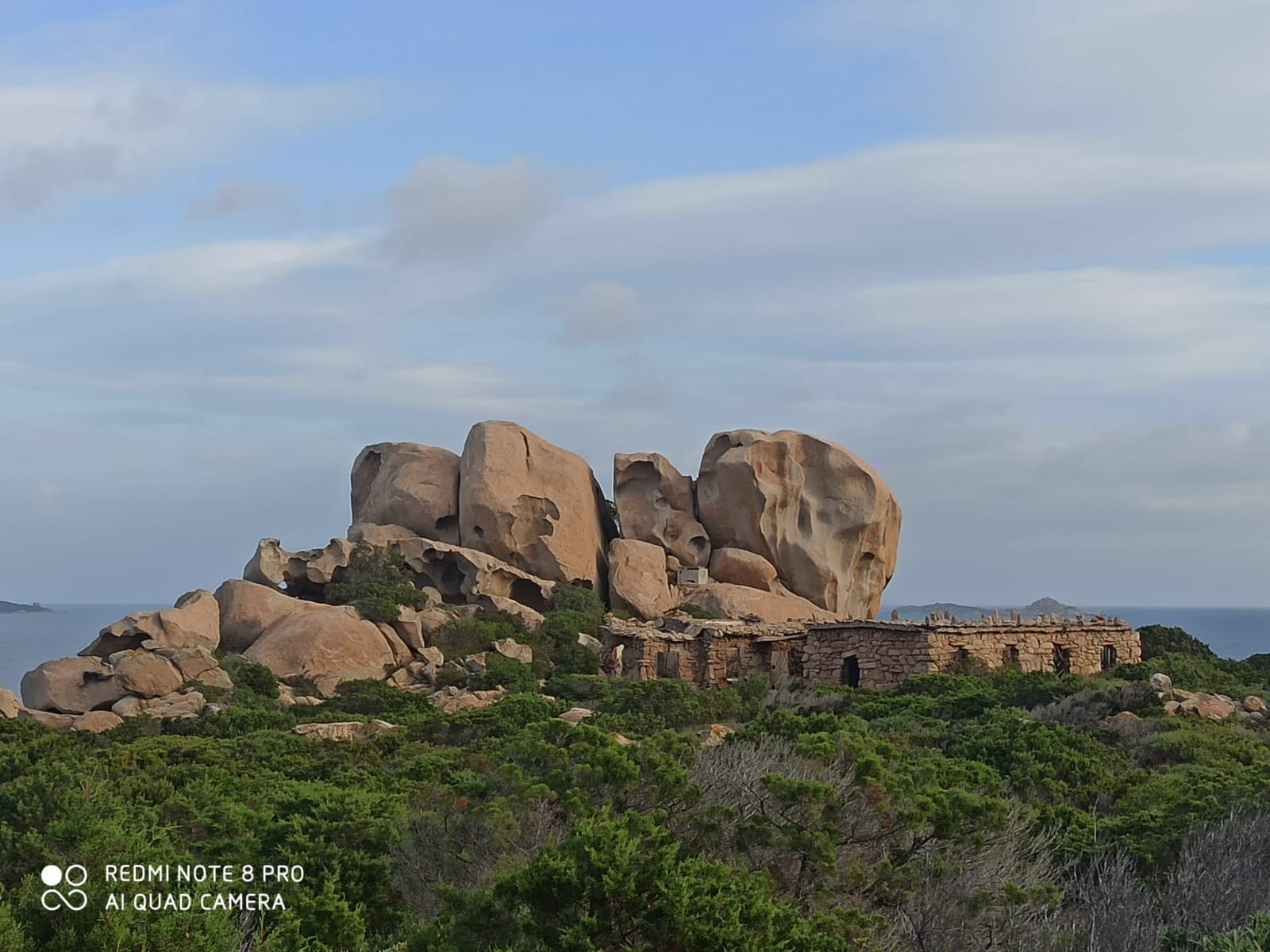 noleggio affitto gommoni e barche, La Maddalena Arcipelago, Caprera, Spargi, Santa Maria, Santo Stefano, escursioni gite trekking Fortesse militari.