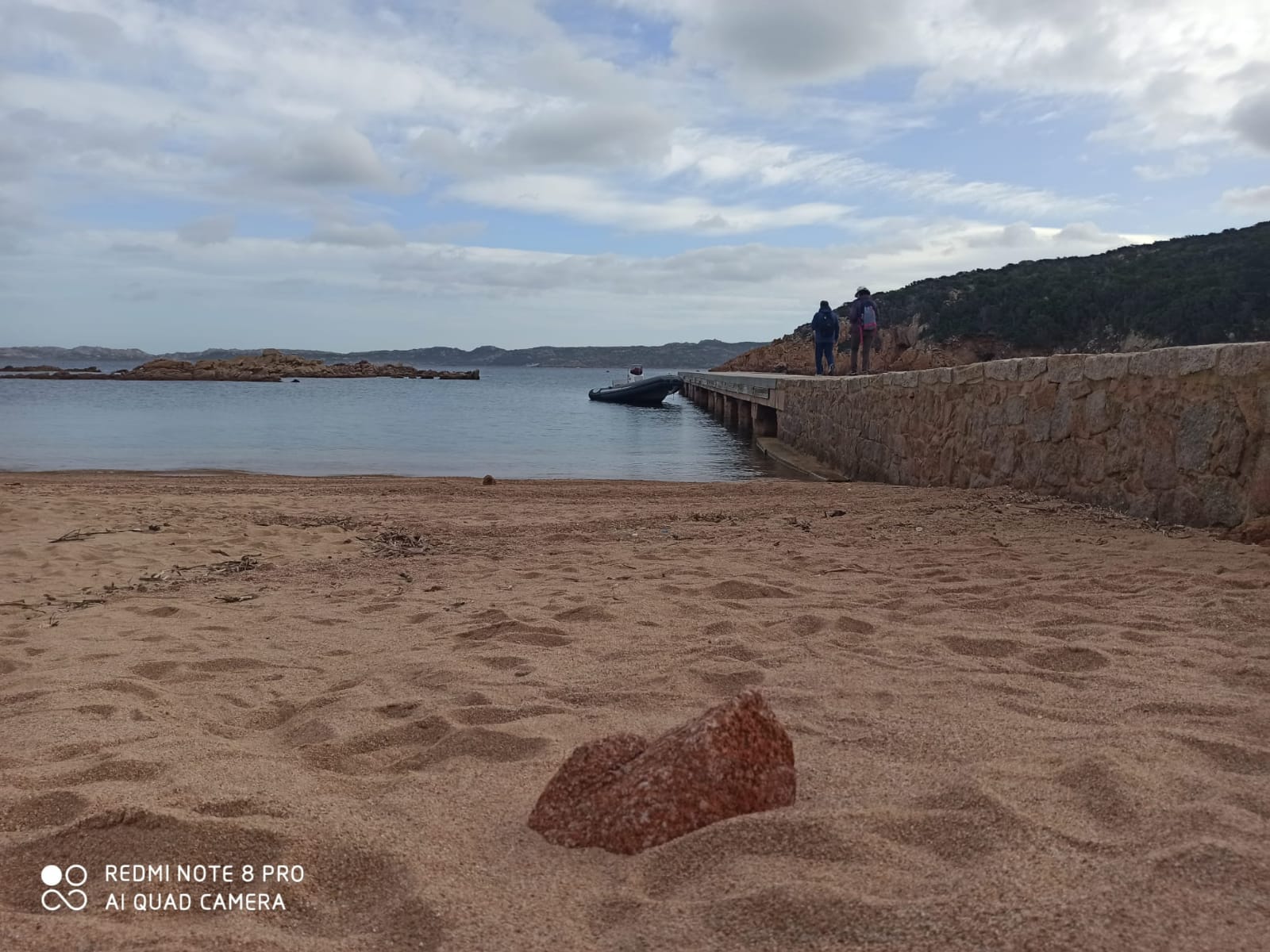 noleggio affitto gommoni e barche, La Maddalena Arcipelago, Caprera, Spargi, Santa Maria, Santo Stefano, escursioni gite trekking Fortesse militari.