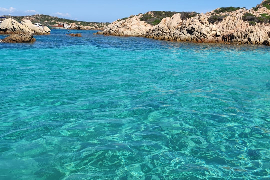 noleggio affitto gommoni e barche, La Maddalena Arcipelago, Caprera, Santa Maria, Santo Stefano, escursioni gite trekking Fortesse militari.
