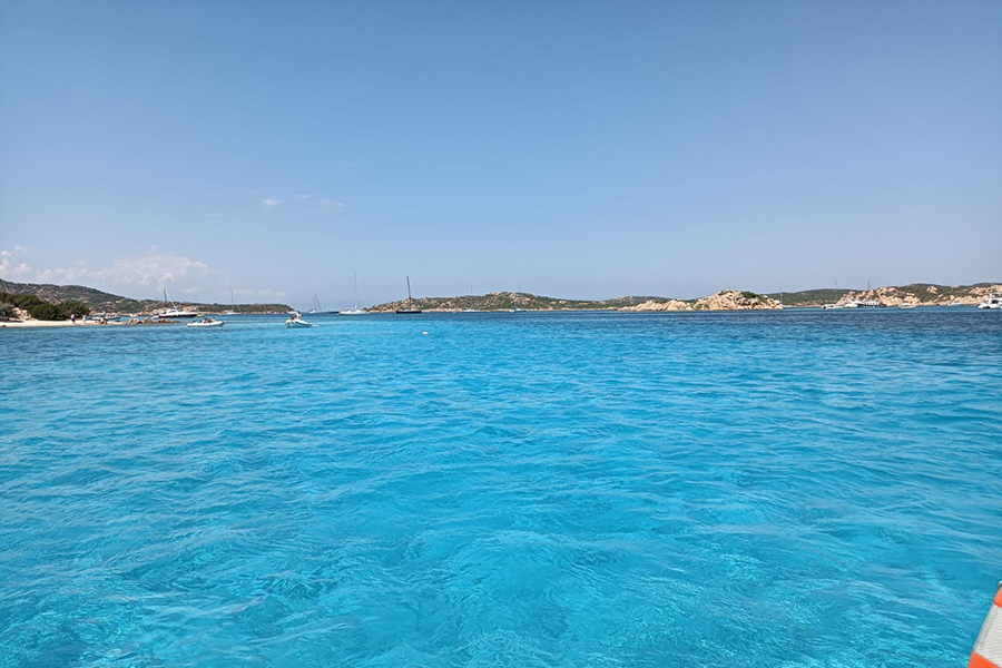 noleggio affitto gommoni e barche, La Maddalena Arcipelago, Caprera, Santa Maria, Santo Stefano, escursioni gite trekking Fortesse militari.